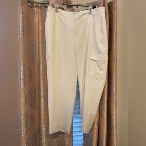 Size 16 Perfect Drape mid-rise White relaxed ankle pants